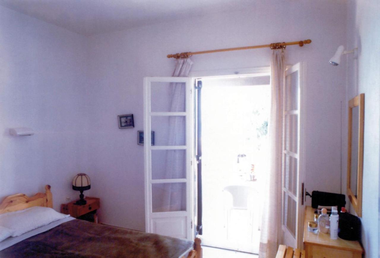 Front Salvanos Acharavi (Corfu)