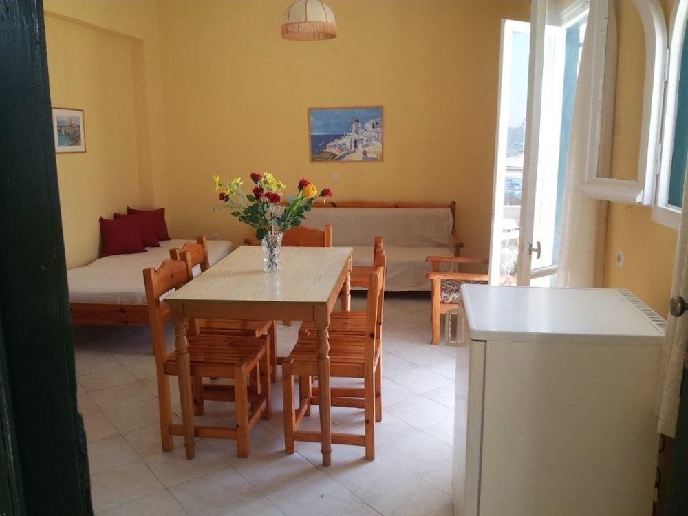 Hotel apartamentowy Front Salvanos Acharavi (Corfu)