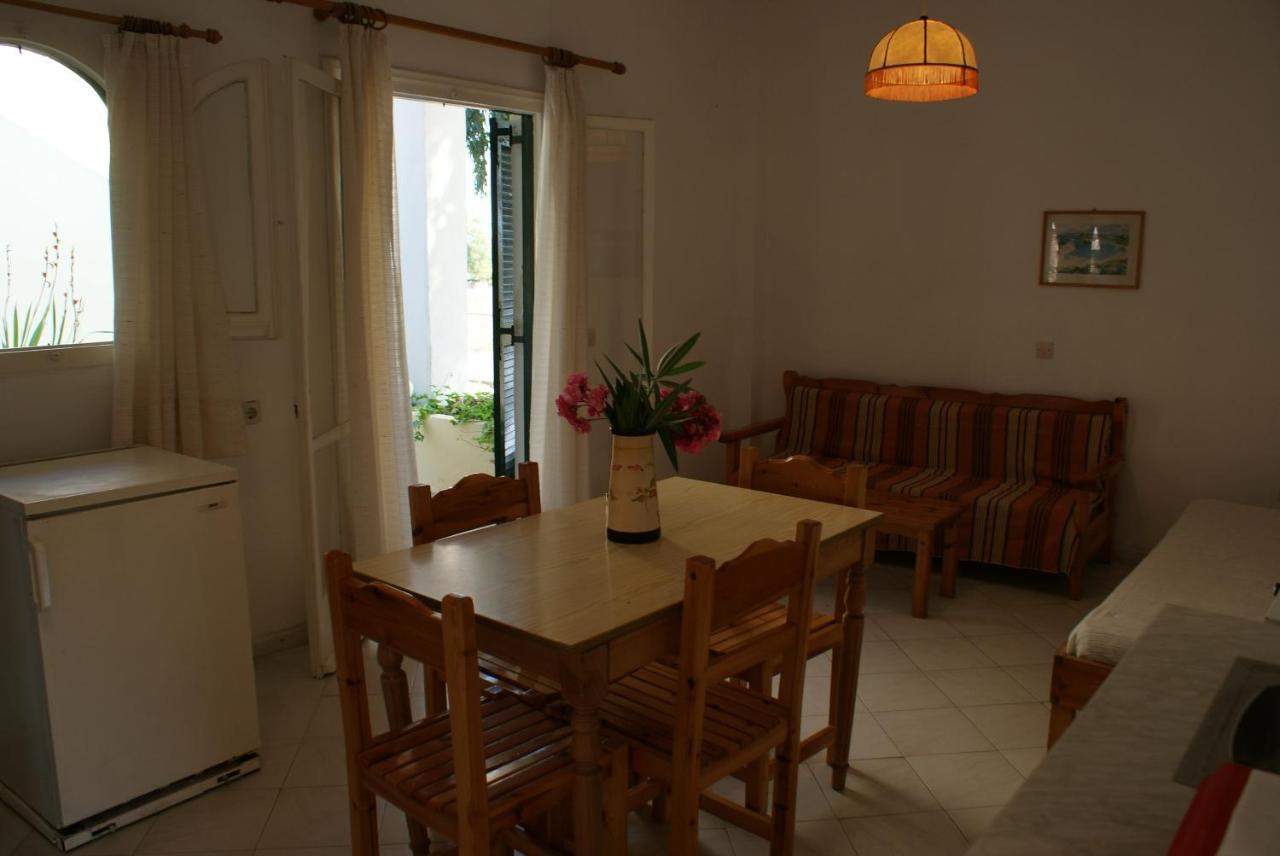 Hotel apartamentowy Front Salvanos Acharavi (Corfu)