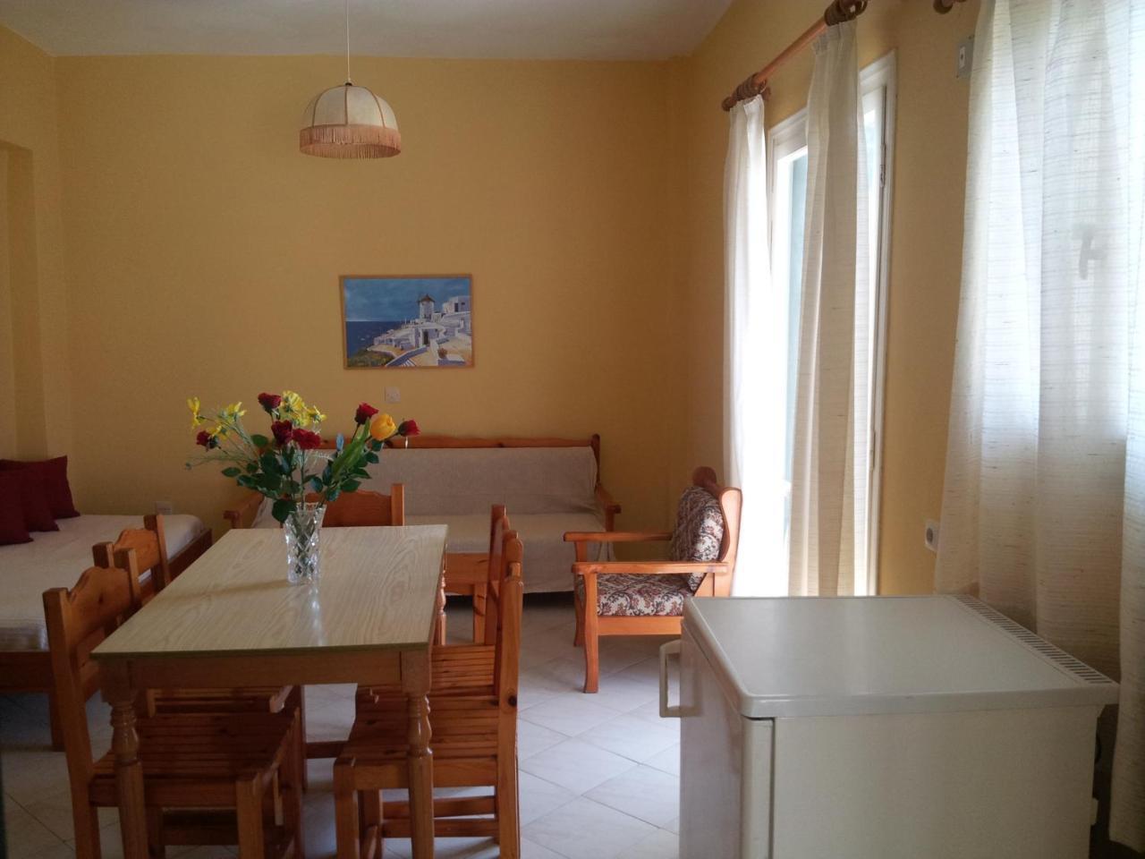 Front Salvanos Hotel apartamentowy 2*